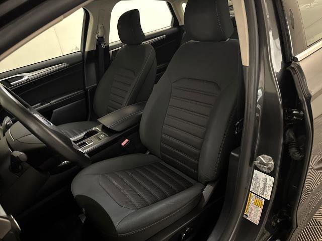 Certified 2018 Ford Fusion SE image 17