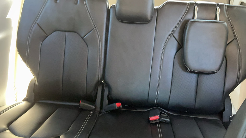 Used 2024 Chrysler Pacifica Touring-L FWD image 30