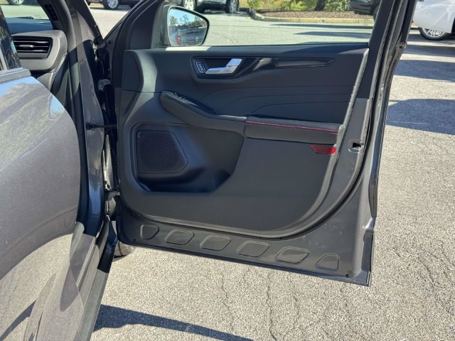 Certified 2024 Ford Escape ST-Line FWD image 10
