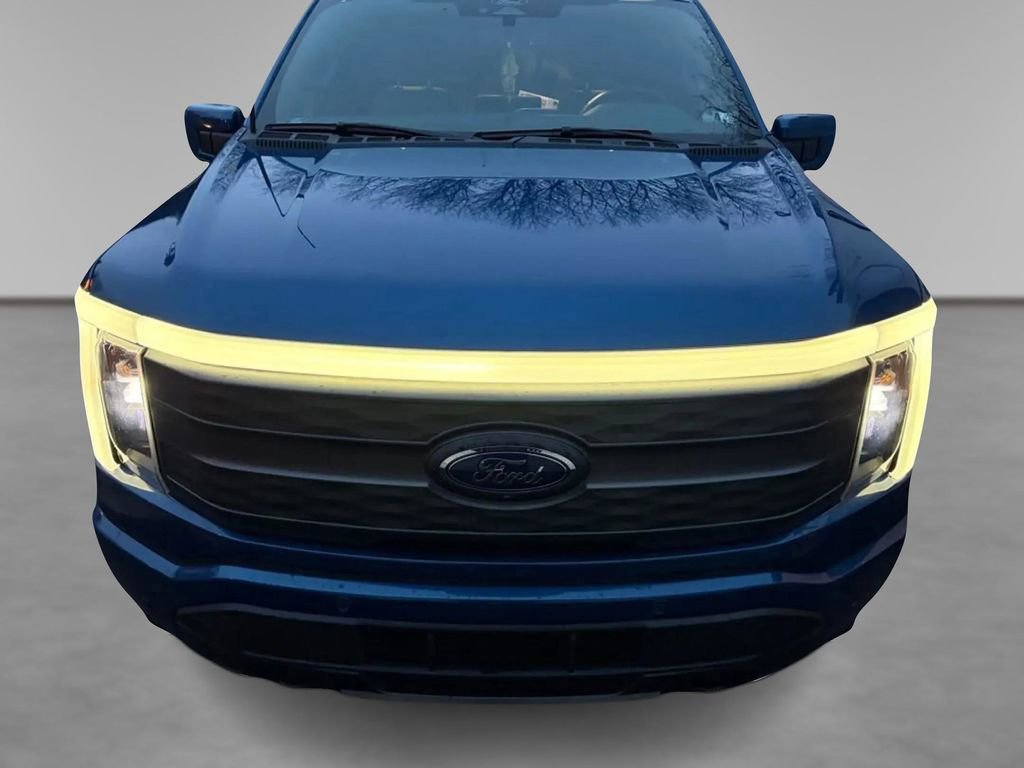 Certified 2022 Ford F150 Lightning Lariat w/ Max Trailer Tow Package image 10