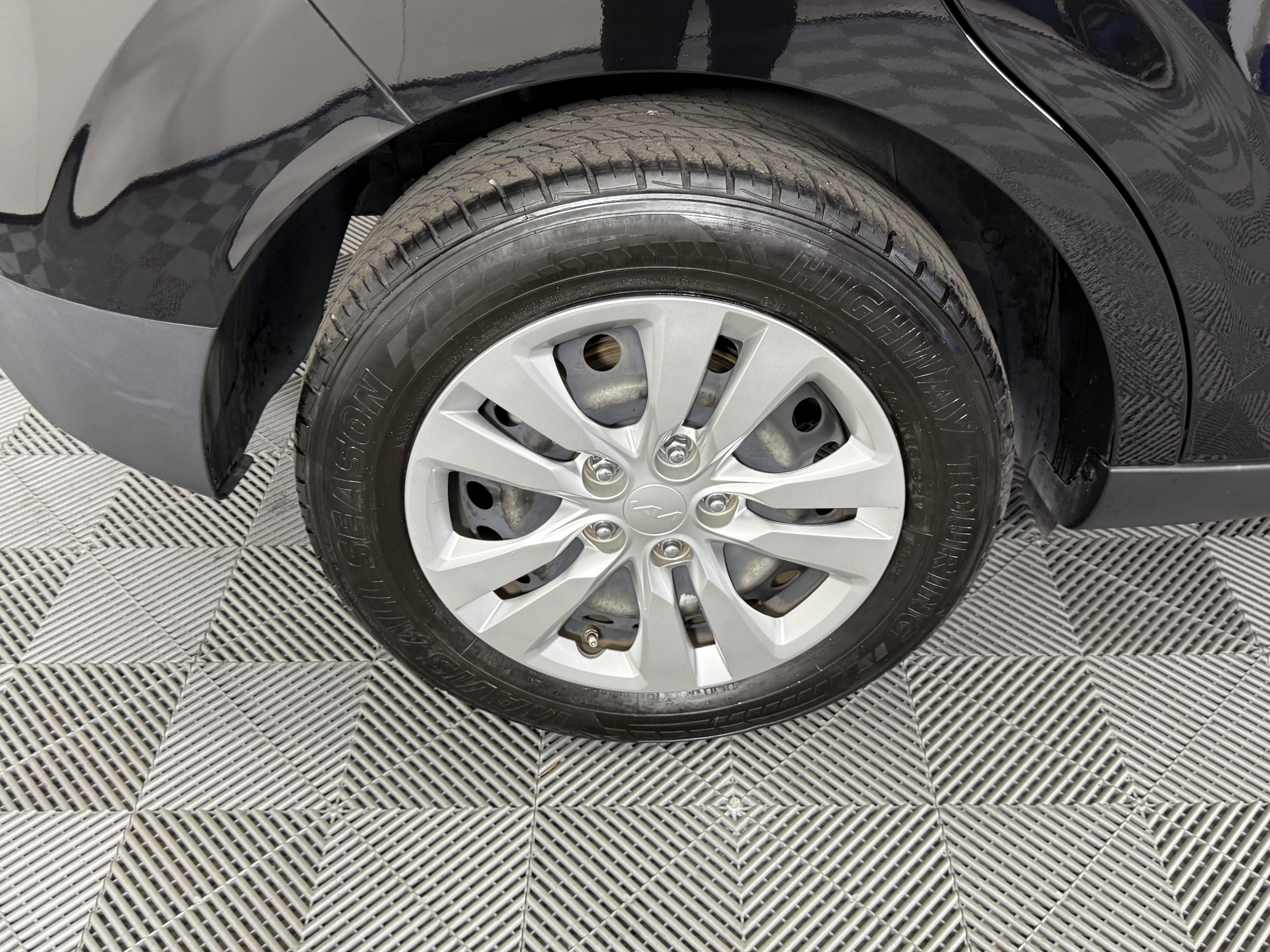 Used 2022 Kia Soul LX image 26