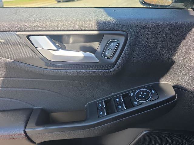 Certified 2024 Ford Escape ST-Line w/ Tech Pack #1 image 17