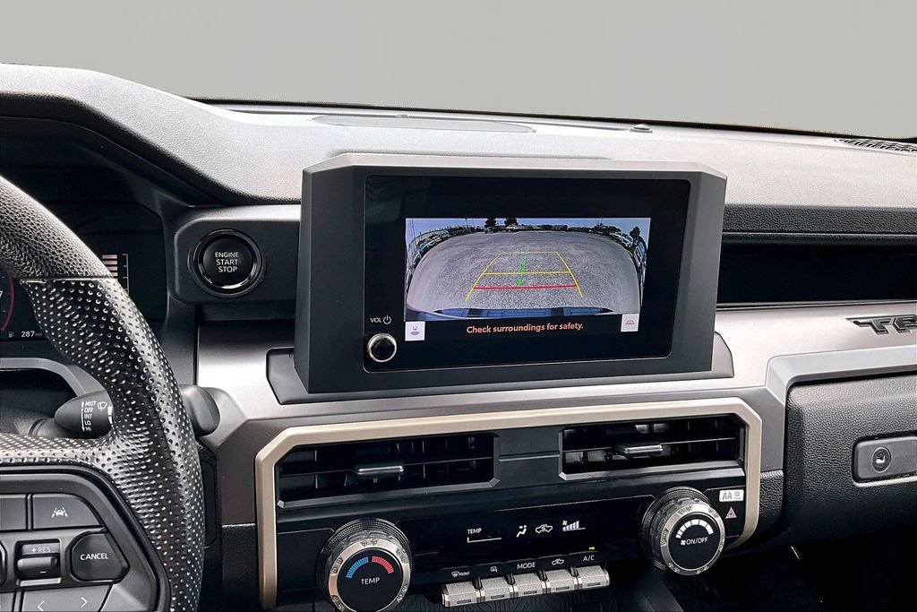 Used 2025 Toyota Tacoma SR5 AWD/4WD image 22