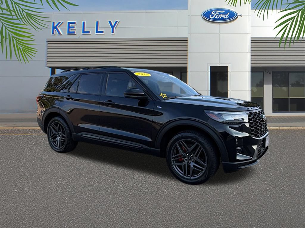 Certified 2025 Ford Explorer ST-Line w/ Premium Package AWD/4WD image 7