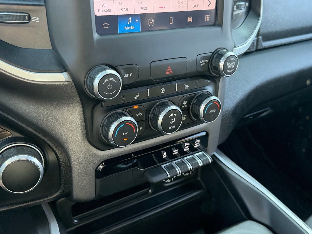 Used 2022 RAM 1500 Big Horn AWD/4WD image 21