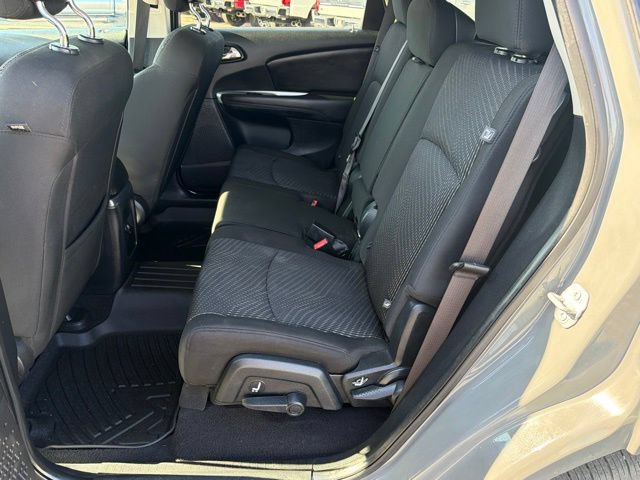 Used 2020 Dodge Journey SE w/ Blacktop Package FWD image 15