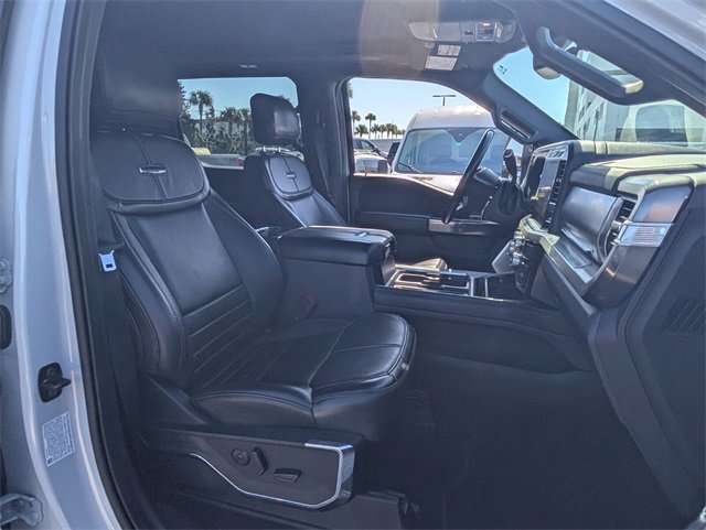 Certified 2025 Ford F450 Platinum w/ FX4 Off-Road Package image 17