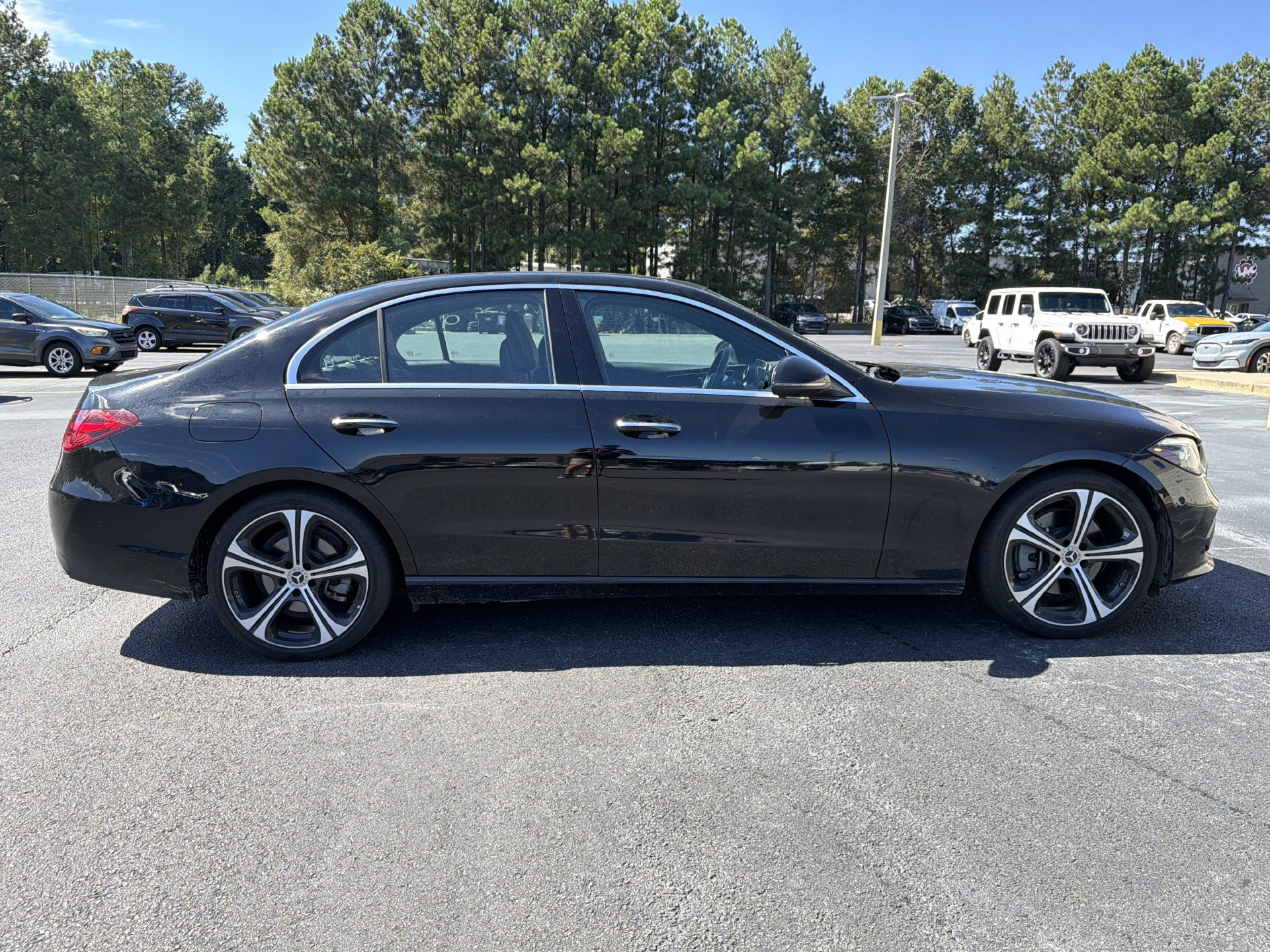 Used 2025 Mercedes-Benz C 300 Sedan image 17