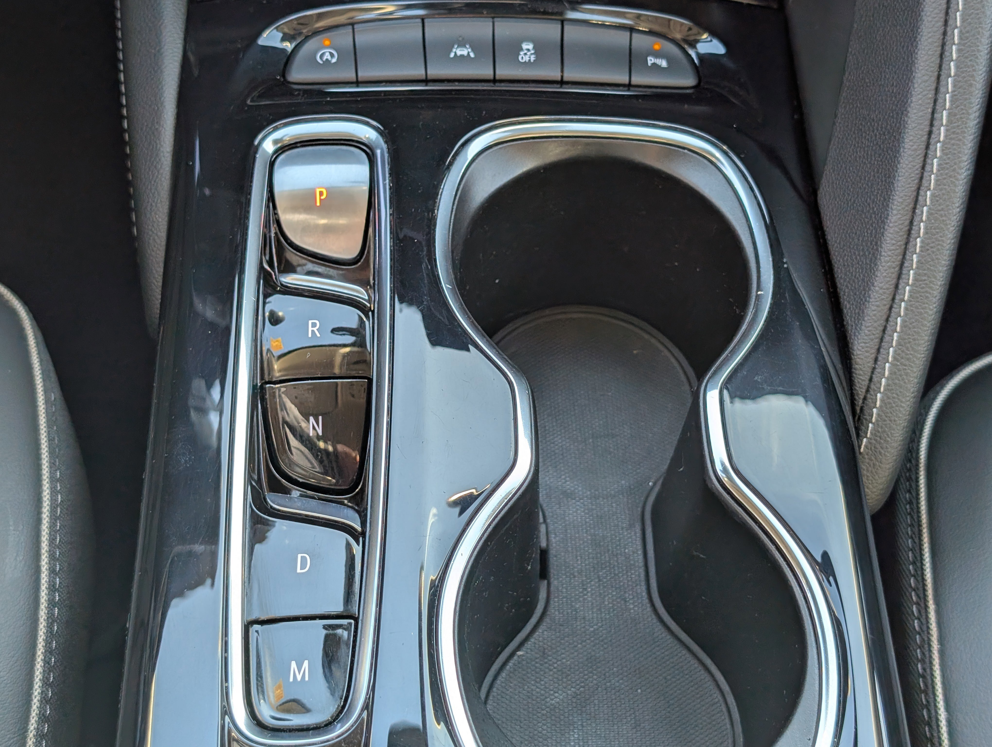 Used 2022 Buick Envision Essence w/ Technology Package I image 27