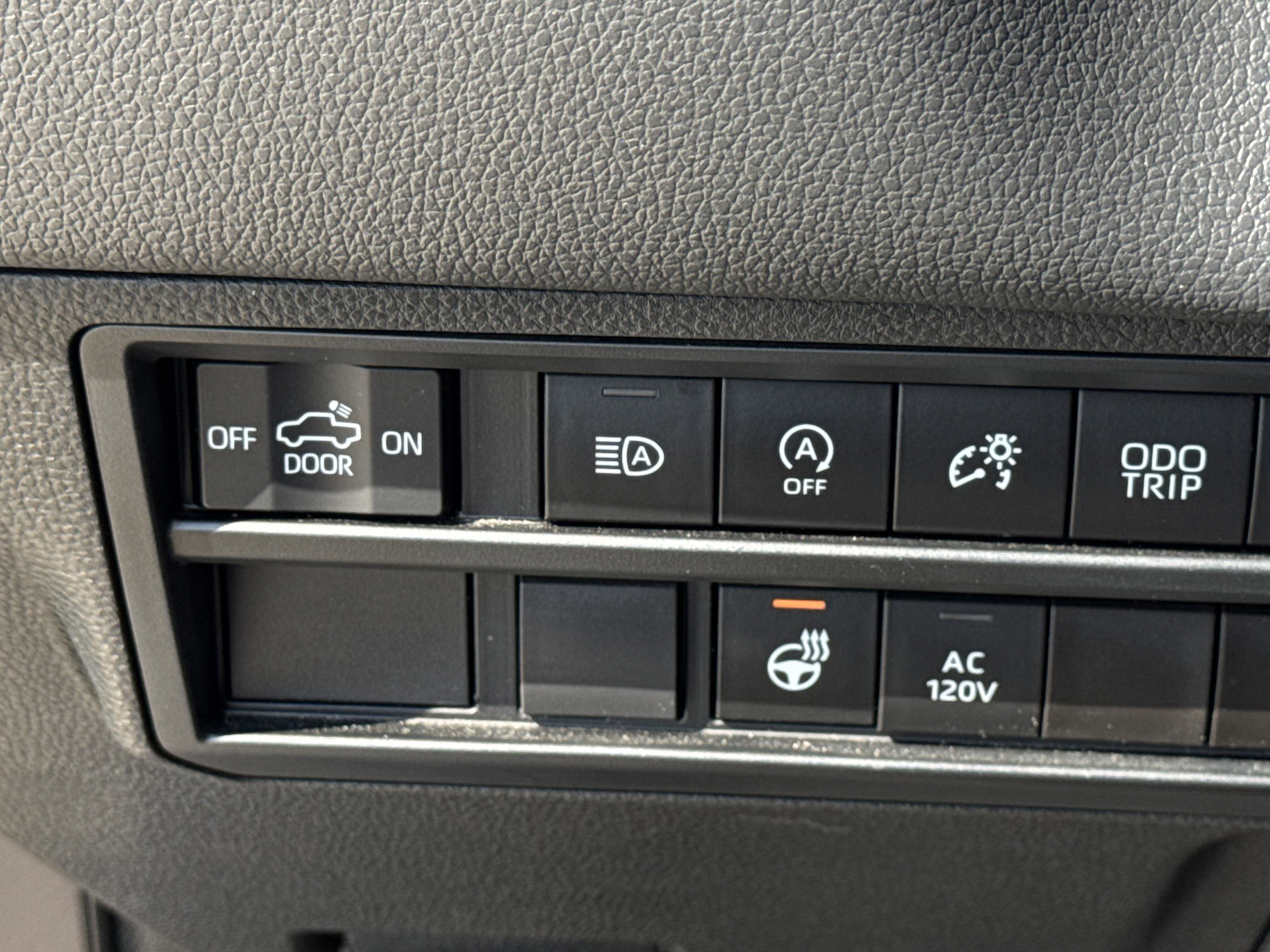 Used 2023 Toyota Tundra Limited image 24