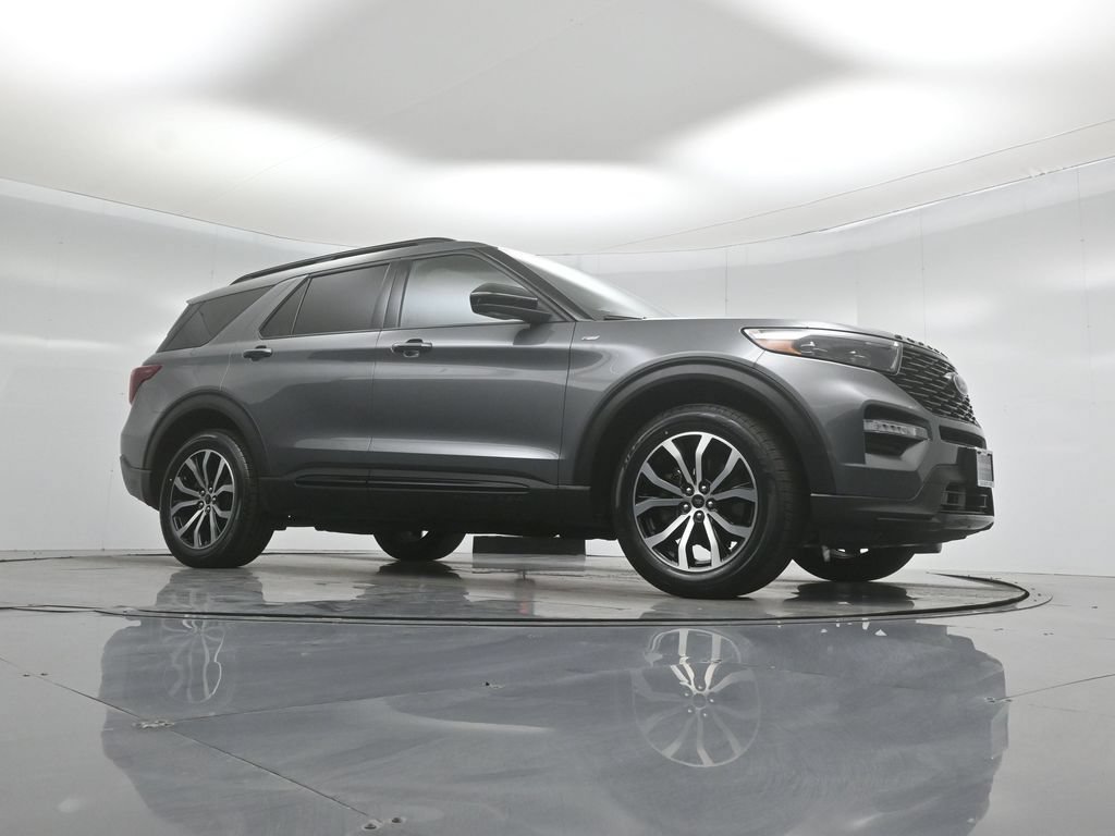 Certified 2022 Ford Explorer ST-Line w/ Class IV Trailer Tow Package AWD/4WD image 48