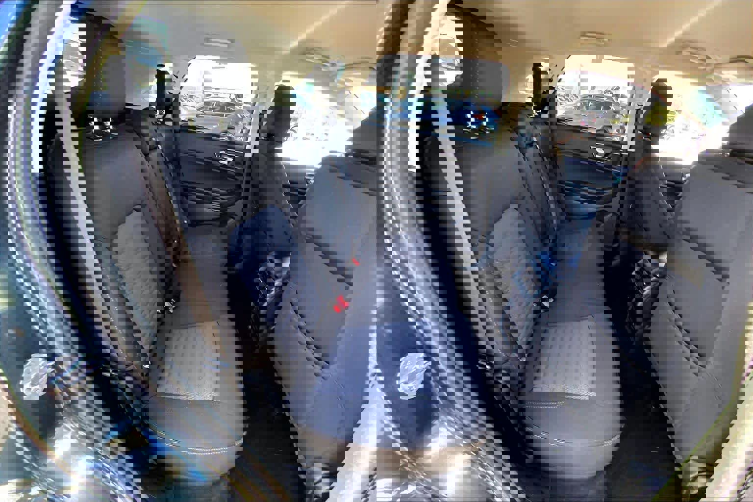 Certified 2024 Ford Edge SE w/ Black Appearance Package image 18