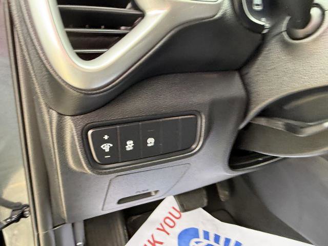 Used 2025 Kia Soul LX w/ LX Technology Package FWD image 15