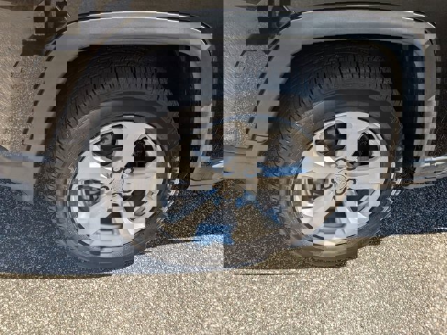 Used 2019 Jeep Compass Latitude w/ Cold Weather Group image 11