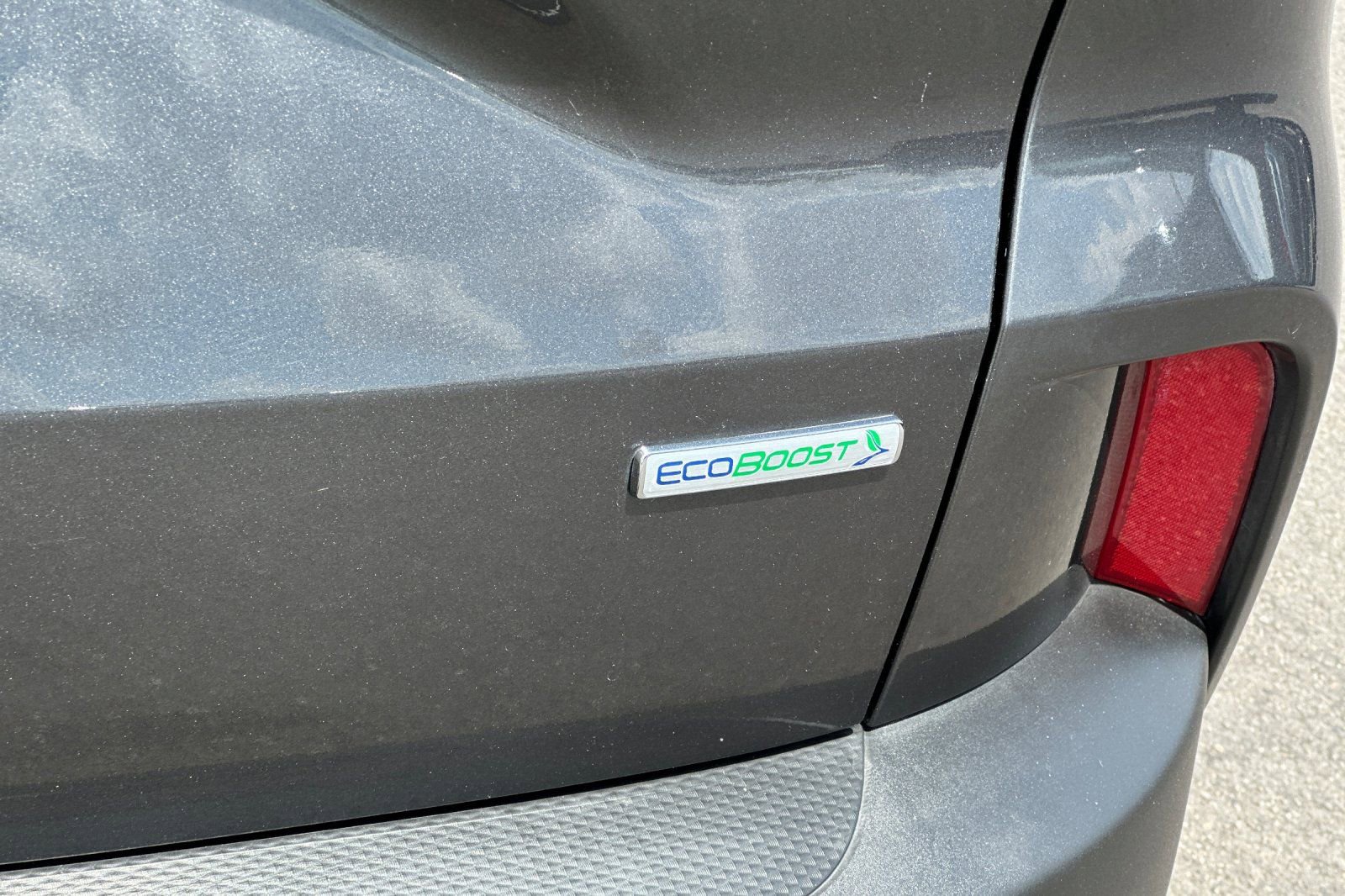 Certified 2020 Ford Escape SEL FWD image 32