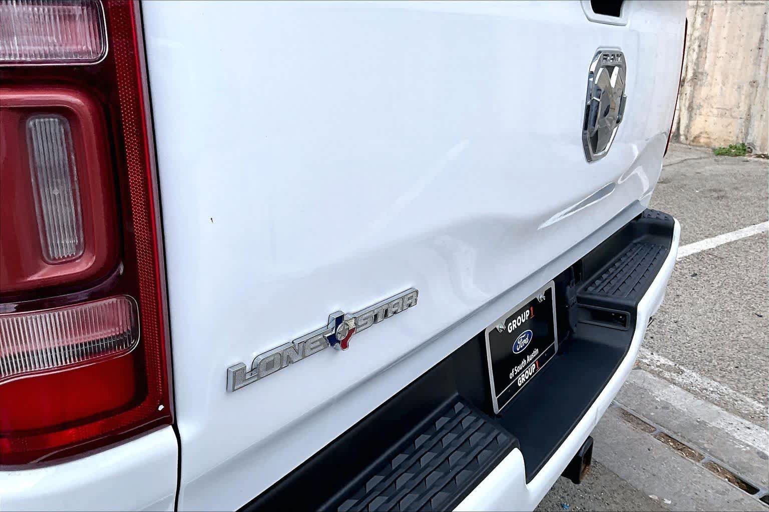Used 2019 RAM 1500 Big Horn RWD image 14