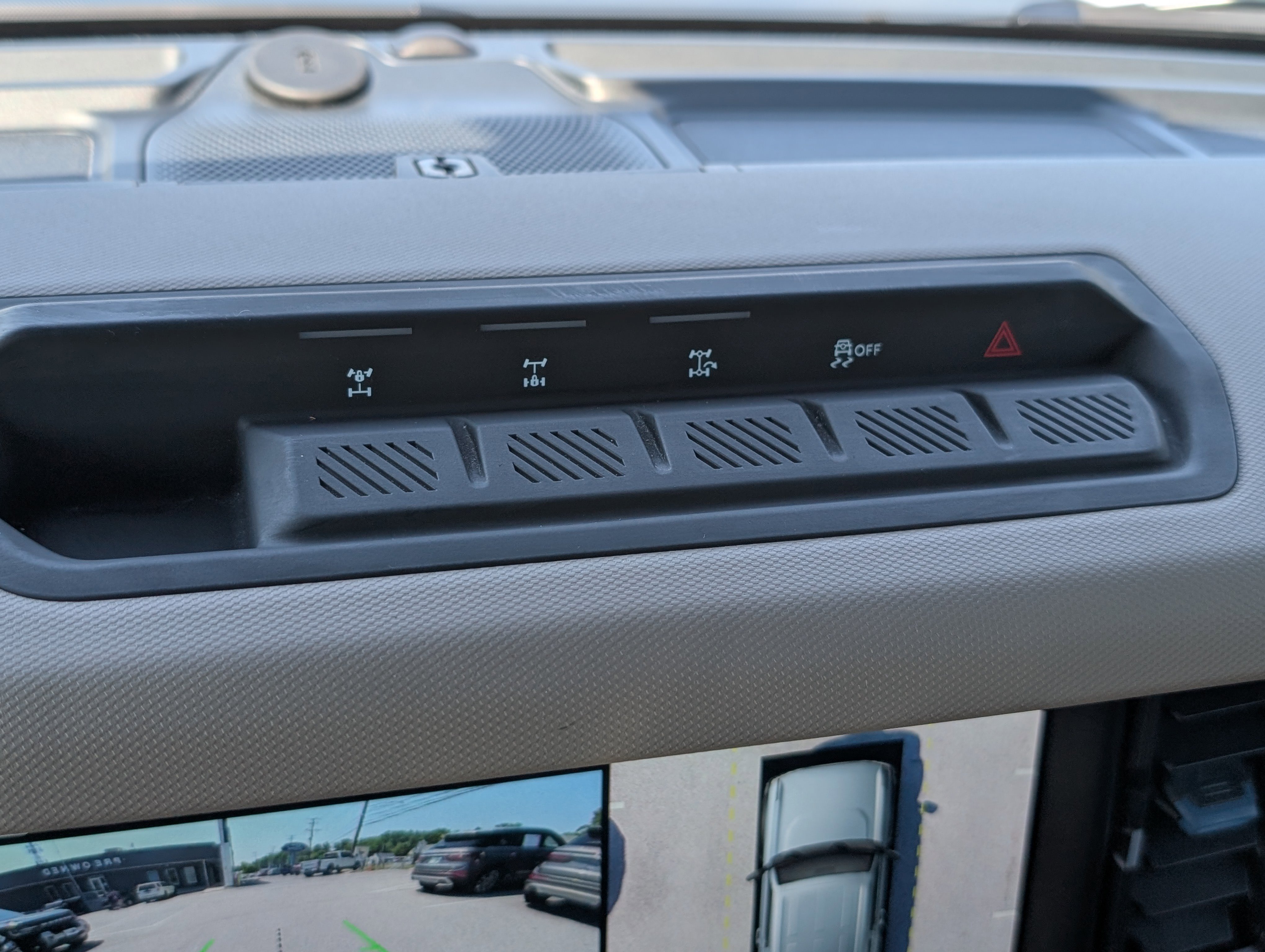 Certified 2023 Ford Bronco Wildtrak AWD/4WD image 37