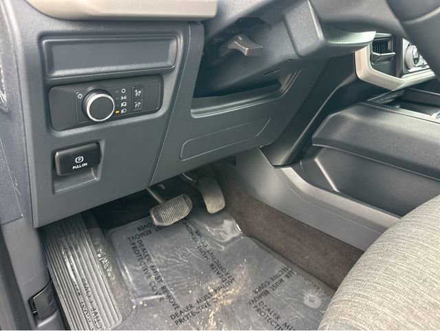 Certified 2022 Ford Expedition XLT image 32