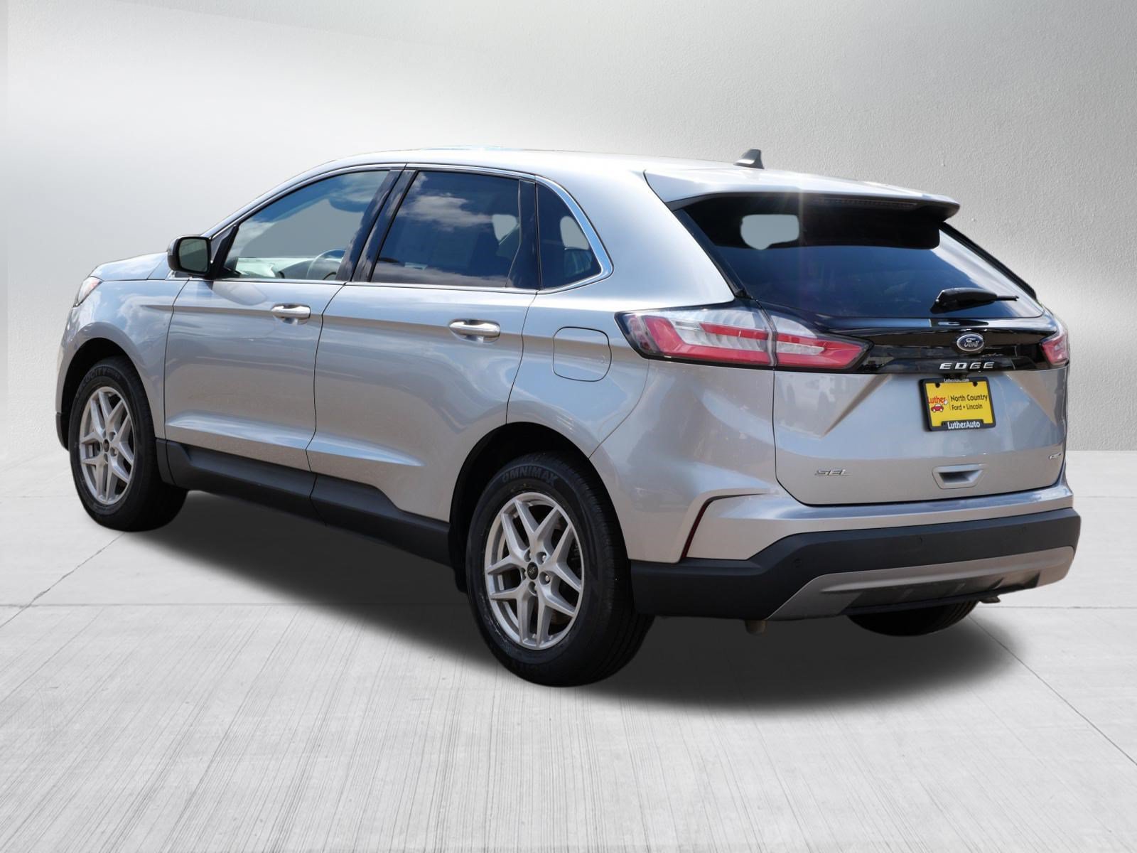 Certified 2024 Ford Edge SEL AWD/4WD image 5