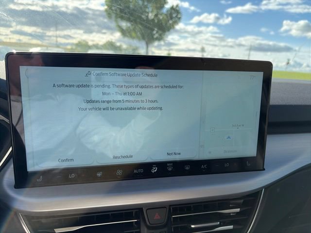Certified 2025 Ford Escape Platinum AWD/4WD image 7