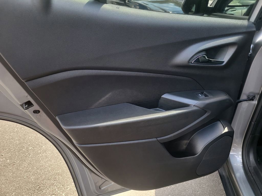 Used 2024 Chevrolet Trax ACTIV image 9