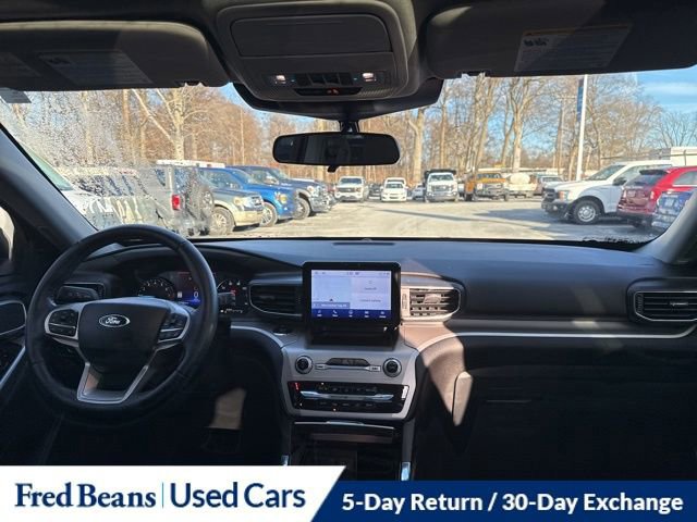 Certified 2023 Ford Explorer XLT w/ Equipment Group 202A image 15