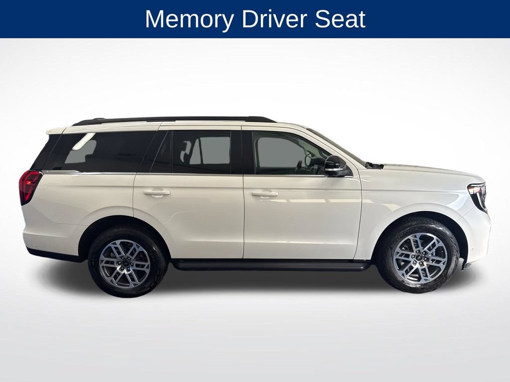 Certified 2025 Ford Expedition Active AWD/4WD image 7