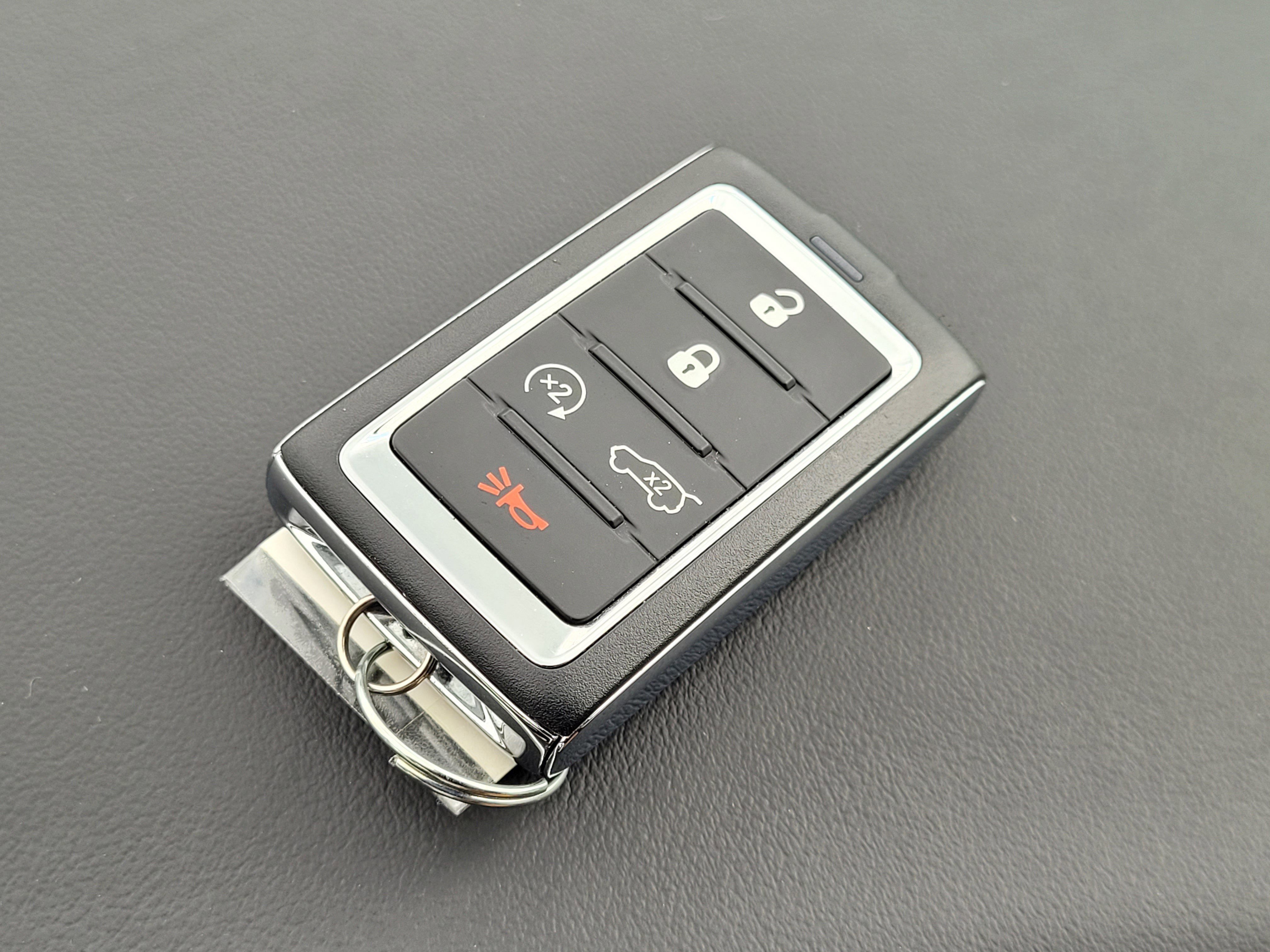 Used 2023 Jeep Grand Cherokee Summit w/ Luxury Tech Group V AWD/4WD image 10