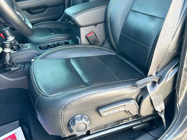 Used 2021 Jeep Gladiator Overland w/ Popular Equipment Package AWD/4WD image 17
