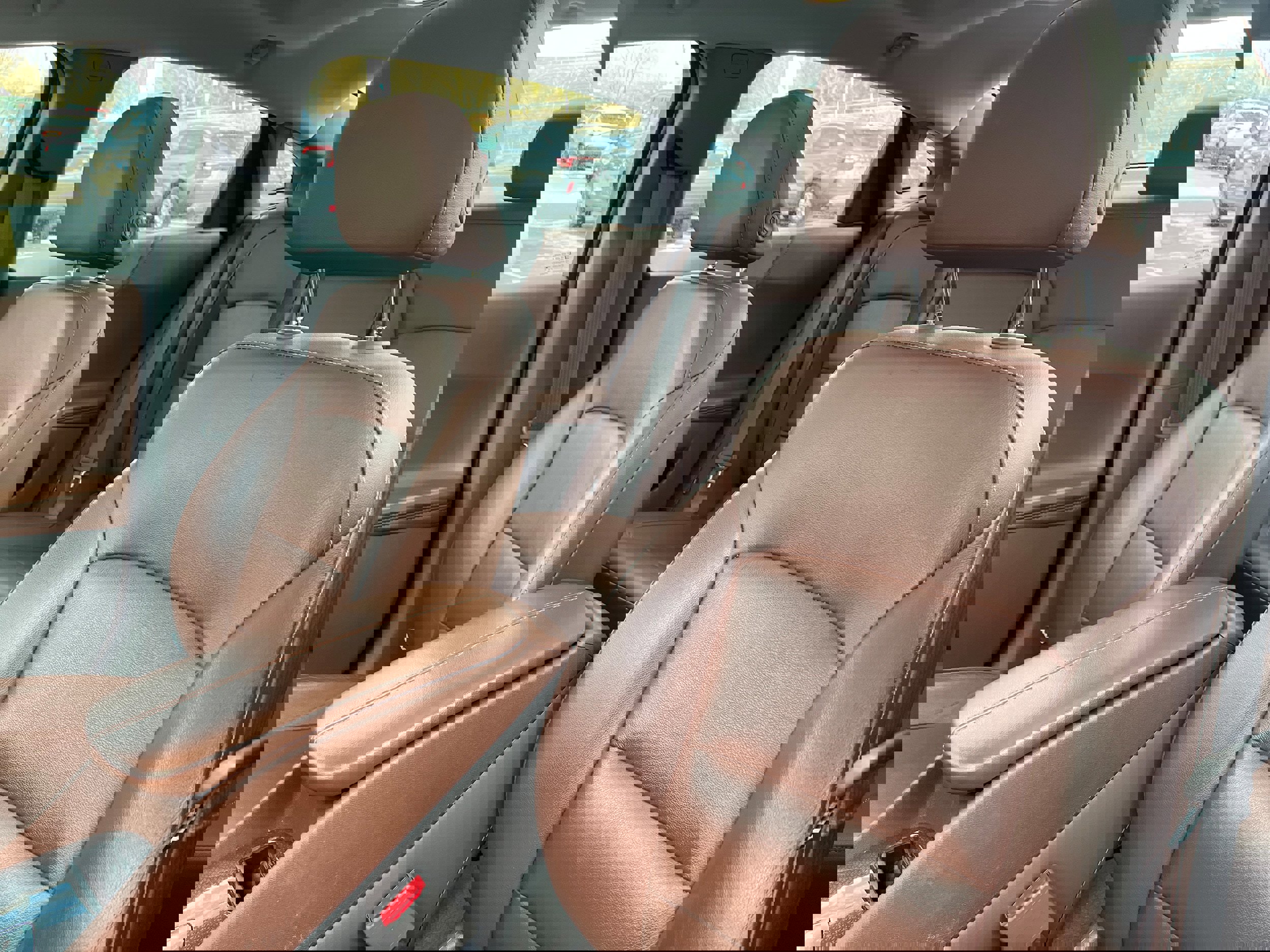 Used 2017 Chevrolet Malibu LT w/ Leather Package image 9