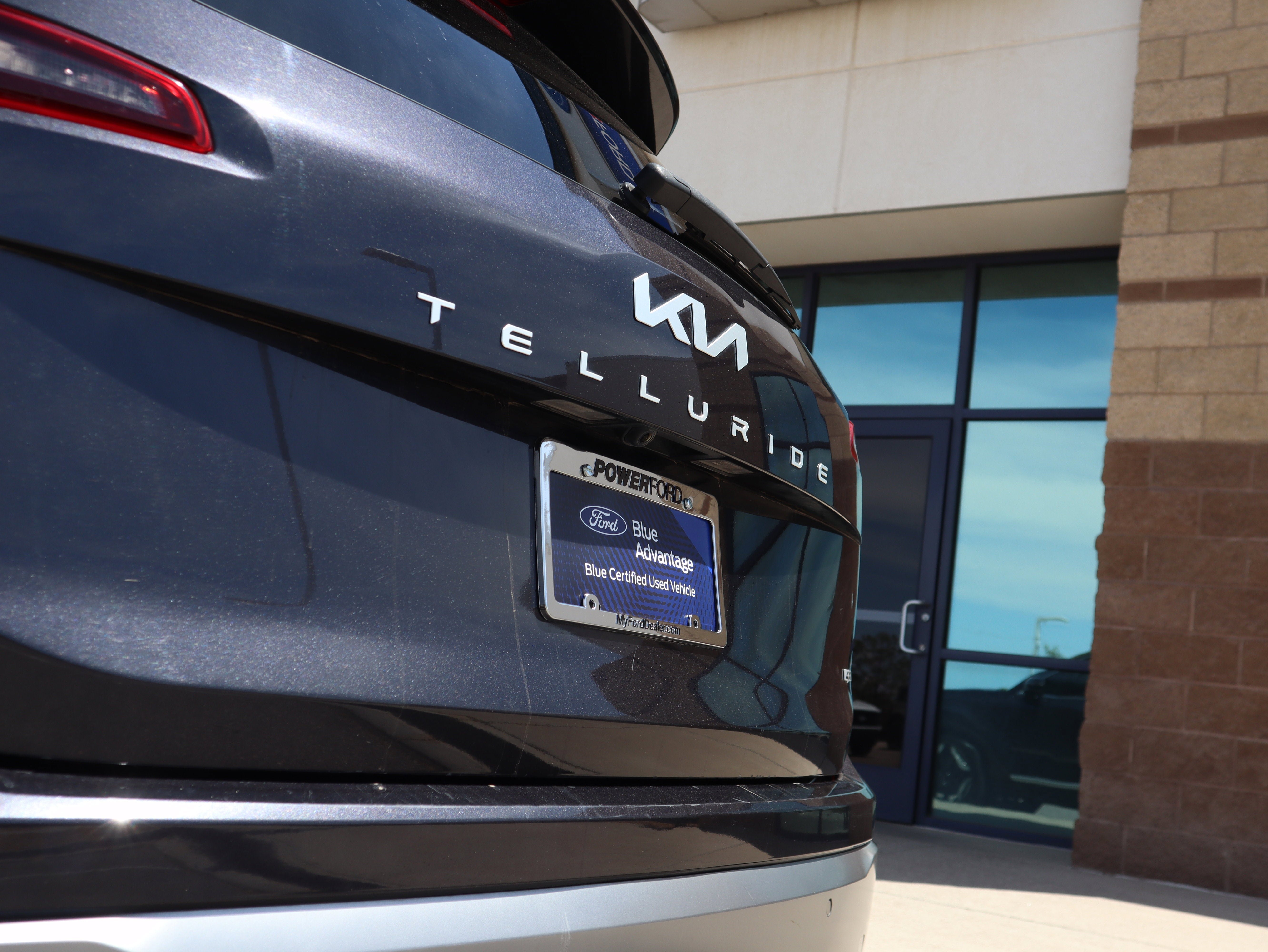 Used 2025 Kia Telluride S AWD/4WD image 19