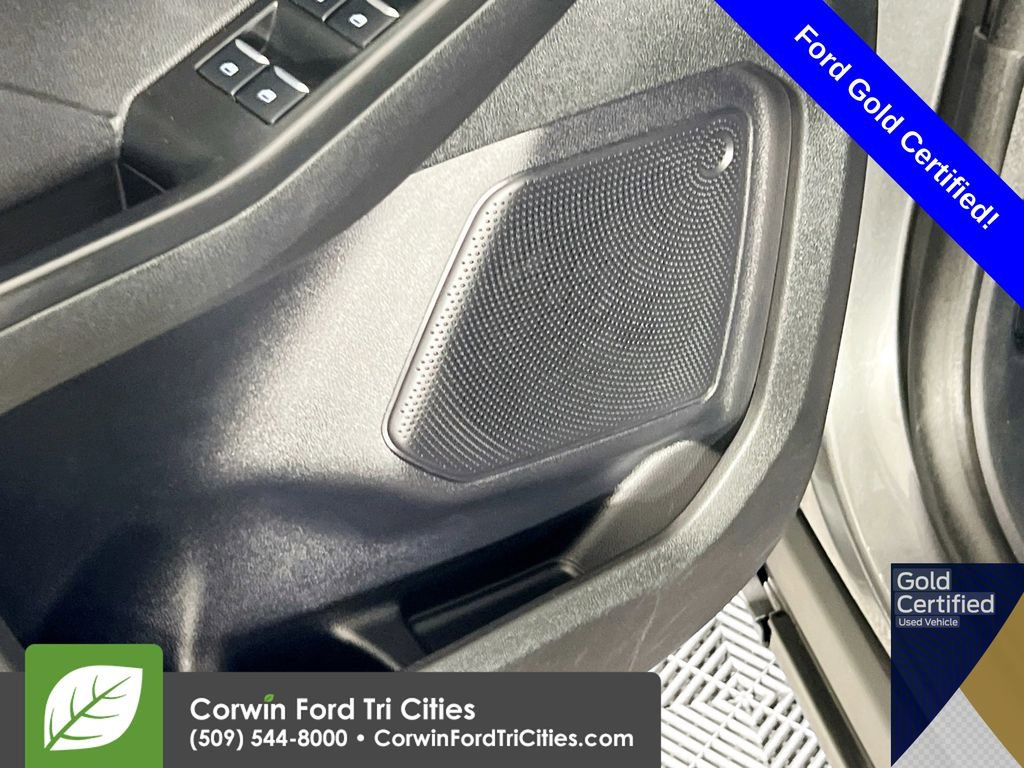 Certified 2025 Ford Escape Platinum AWD/4WD image 13