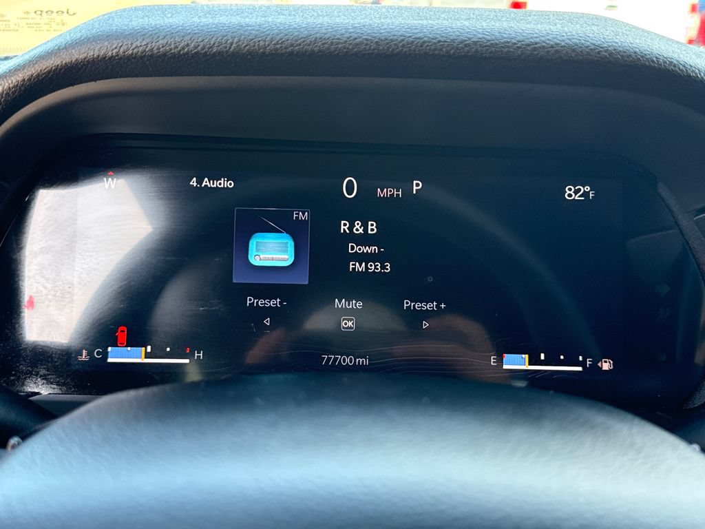 Used 2023 Jeep Grand Cherokee L Laredo RWD image 17