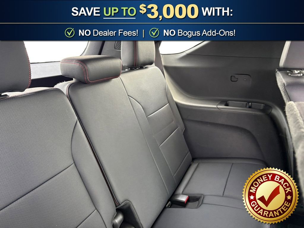 Used 2024 Chevrolet Traverse Z71 AWD/4WD image 21