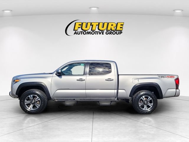 Used 2019 Toyota Tacoma TRD Off-Road AWD/4WD image 6