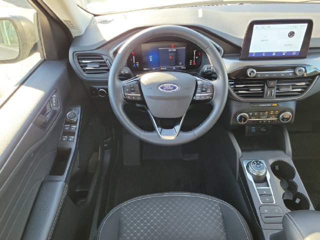 Certified 2023 Ford Escape Active AWD/4WD image 30