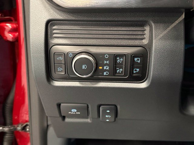Certified 2025 Ford F250 Lariat w/ Black Appearance Package AWD/4WD image 13