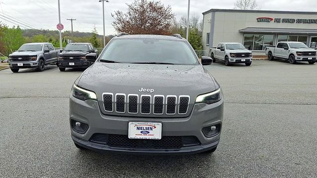 Used 2022 Jeep Cherokee Latitude Lux w/ Sun & Sound Group AWD/4WD image 3