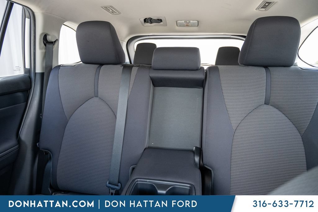 Used 2023 Toyota Highlander L FWD image 17