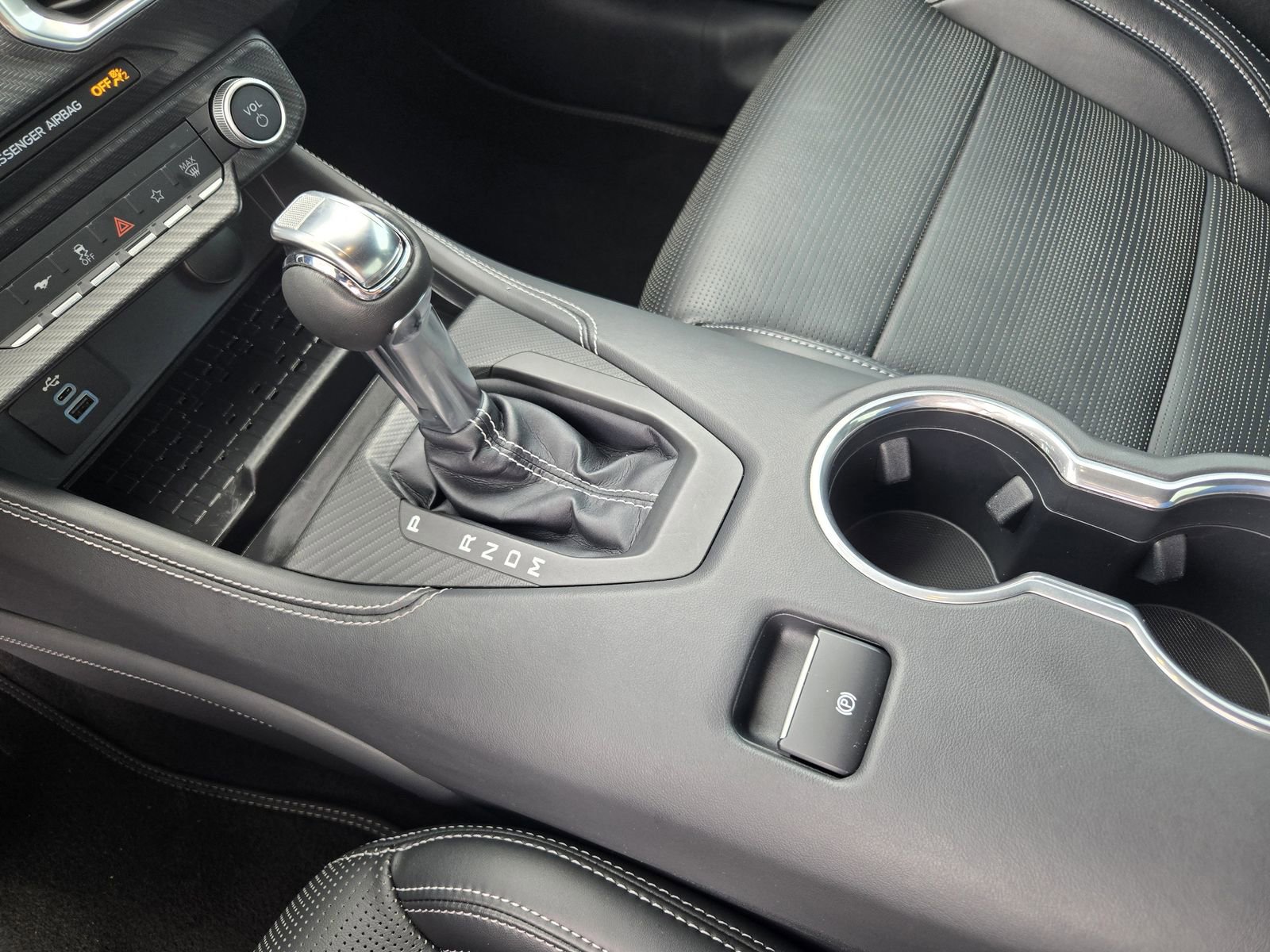 Certified 2024 Ford Mustang GT Premium RWD image 17