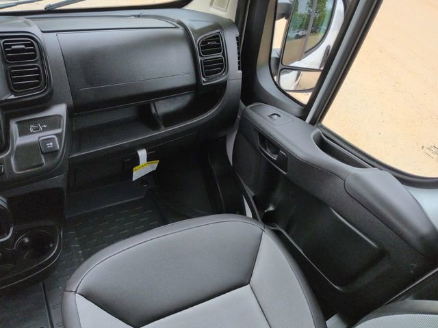 Used 2026 RAM ProMaster 2500 w/ Convenience Group FWD image 18