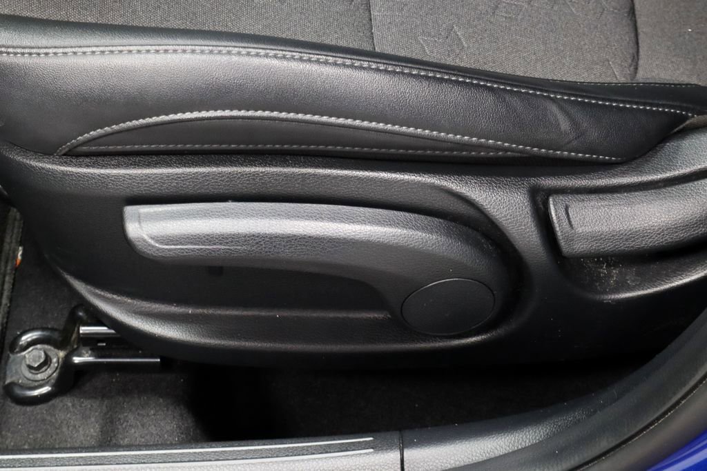 Used 2025 Kia Seltos S image 23