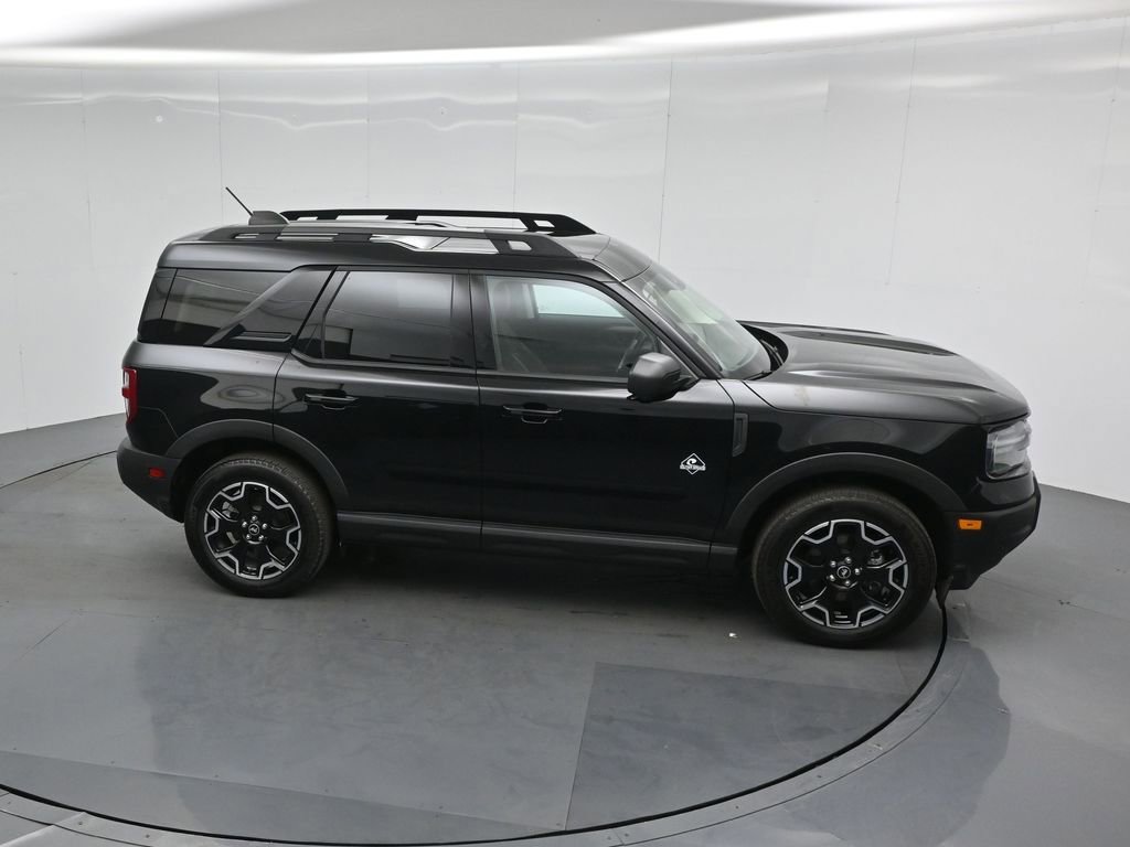 Certified 2025 Ford Bronco Sport Outer Banks w/ Outer Banks Tech Package+ AWD/4WD image 54