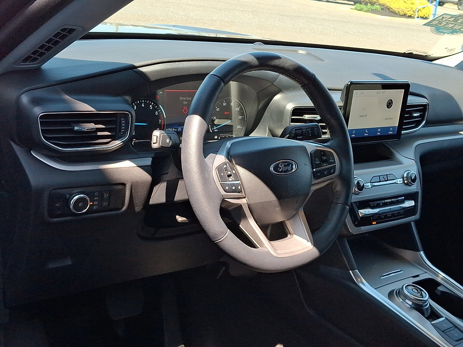 Certified 2023 Ford Explorer XLT w/ Equipment Group 202A AWD/4WD image 17
