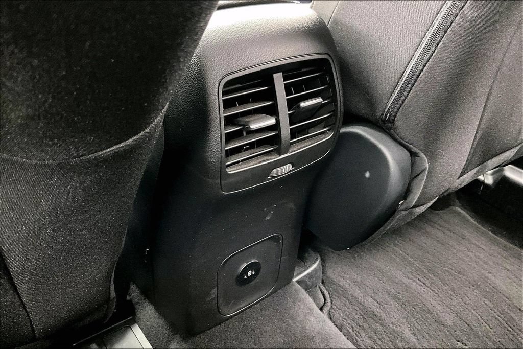 Certified 2024 Ford Escape Active w/ Cold Weather Package FWD image 32