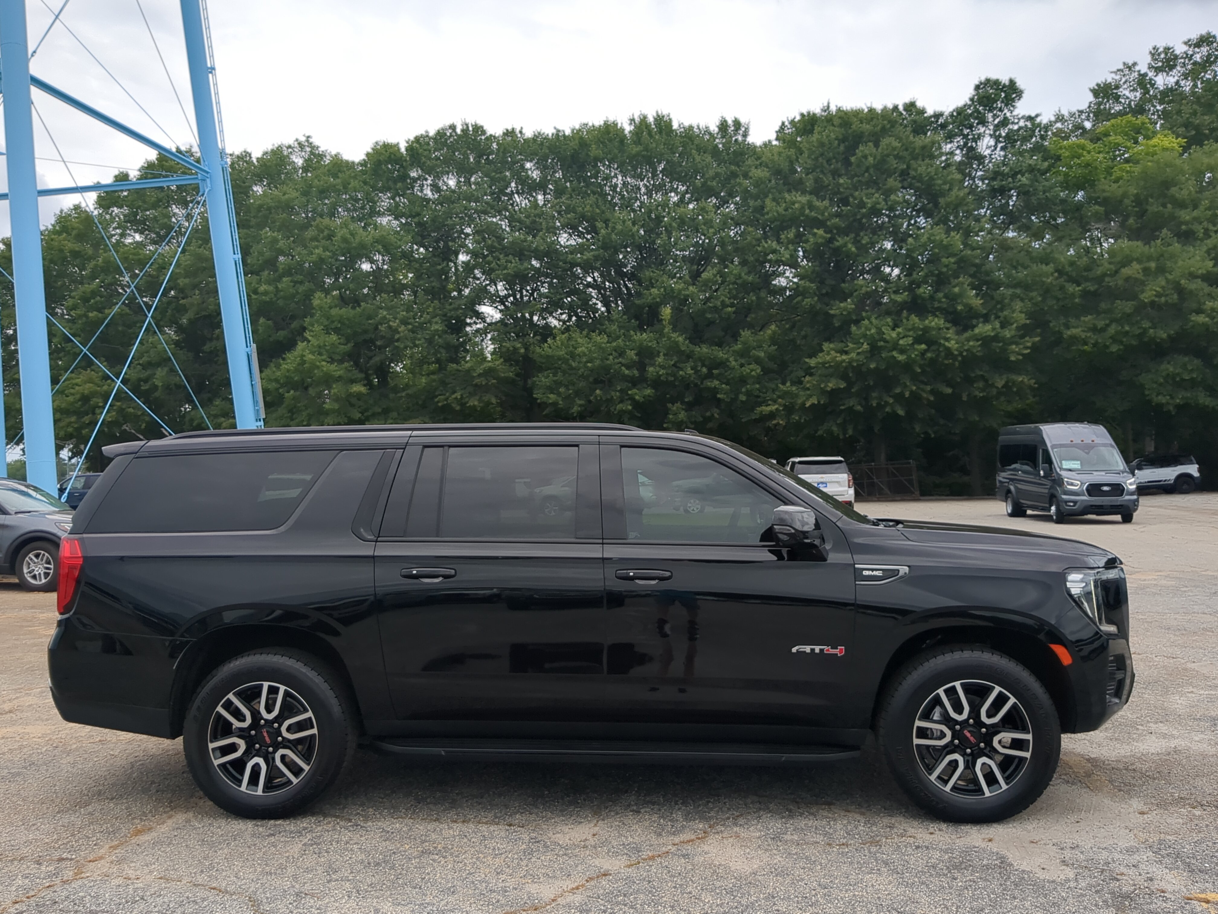 Used 2024 GMC Yukon XL AT4 w/ Technology Package AWD/4WD video 2