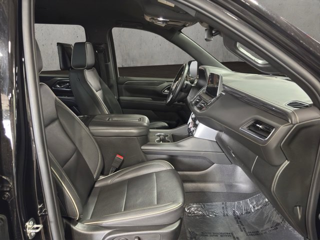 Used 2023 GMC Yukon SLT w/ SLT Luxury Package AWD/4WD image 18
