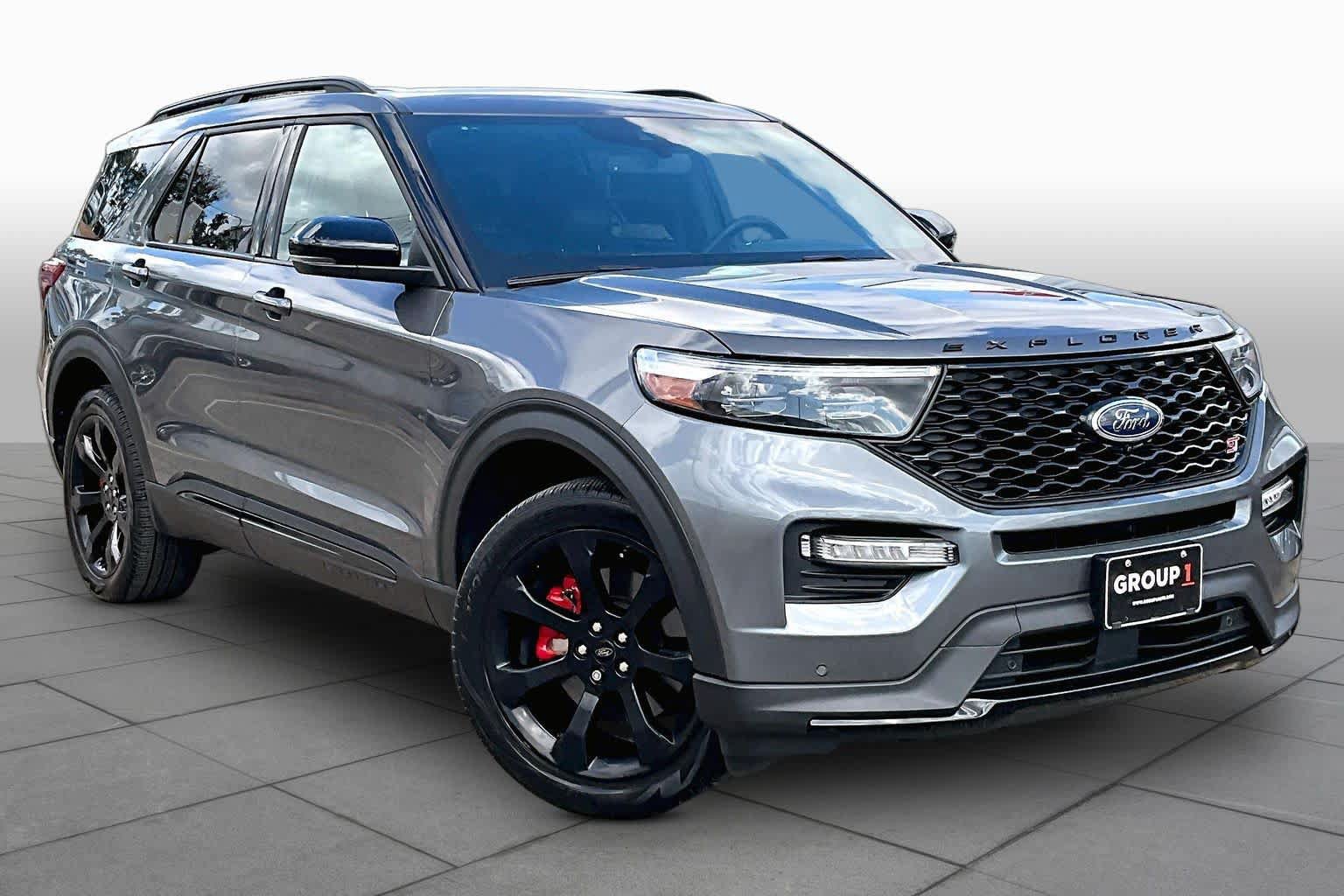 Certified 2023 Ford Explorer ST w/ Equipment Group 401A AWD/4WD image 3