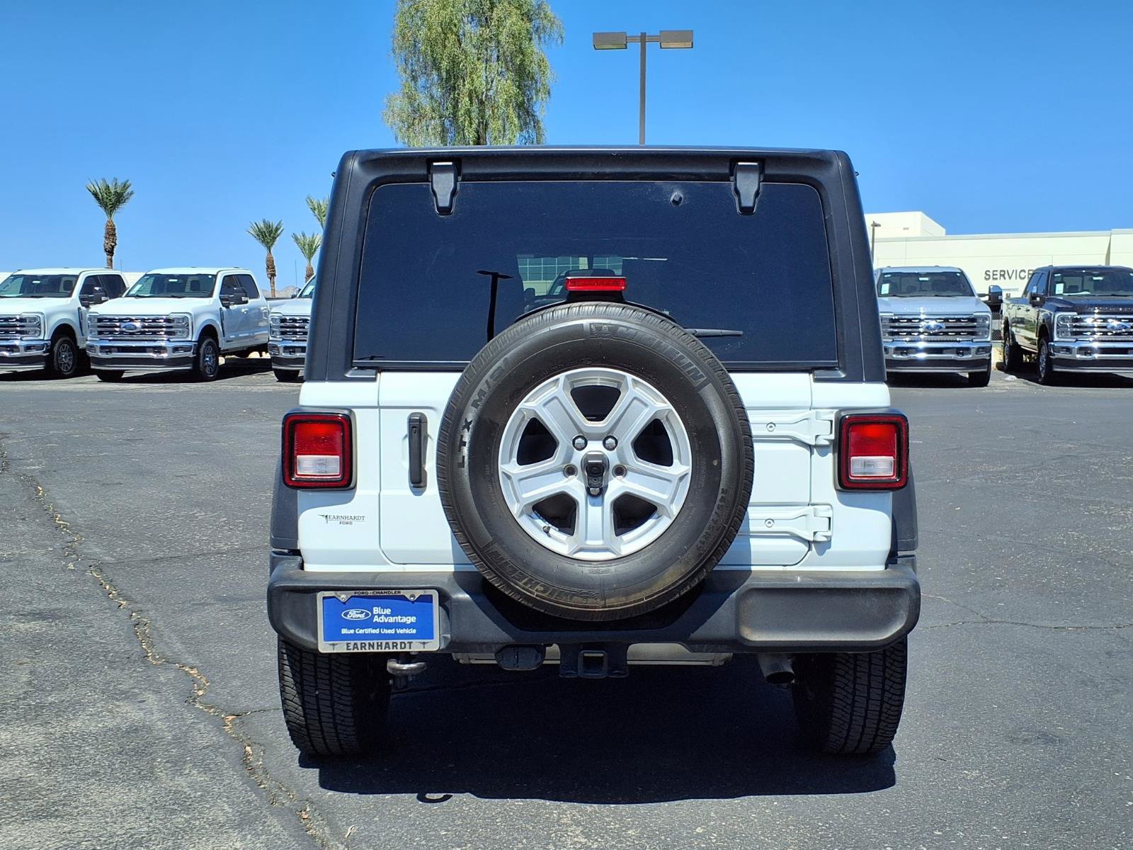 Used 2022 Jeep Wrangler Unlimited Sport AWD/4WD image 5