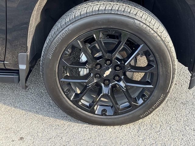 Used 2025 Chevrolet Silverado 1500 High Country w/ High Country Premium Package image 9